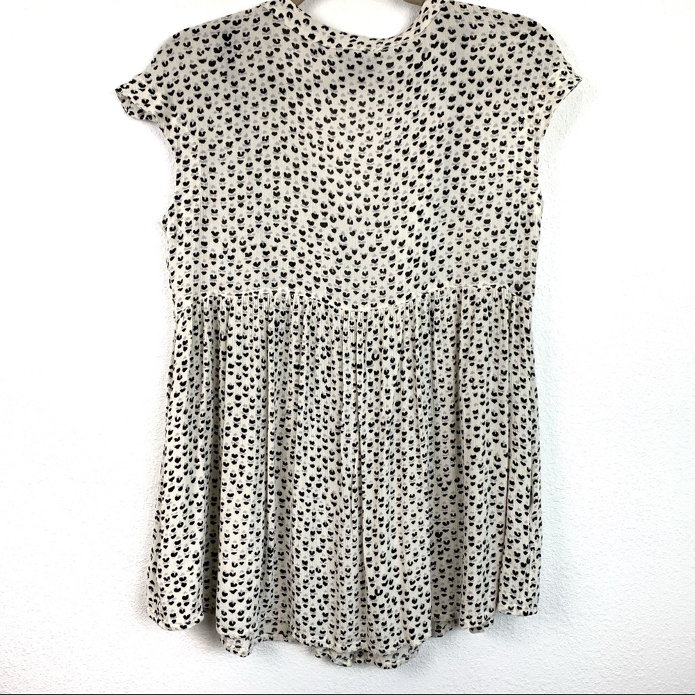 Vanessa Virginia short sleeve size small top - Picture 6 of 8